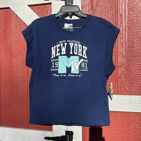 NWT MTV New York 1981 Navy Tee Athletic Cap Short Sleeves Music Television L - Picture 1 of 16